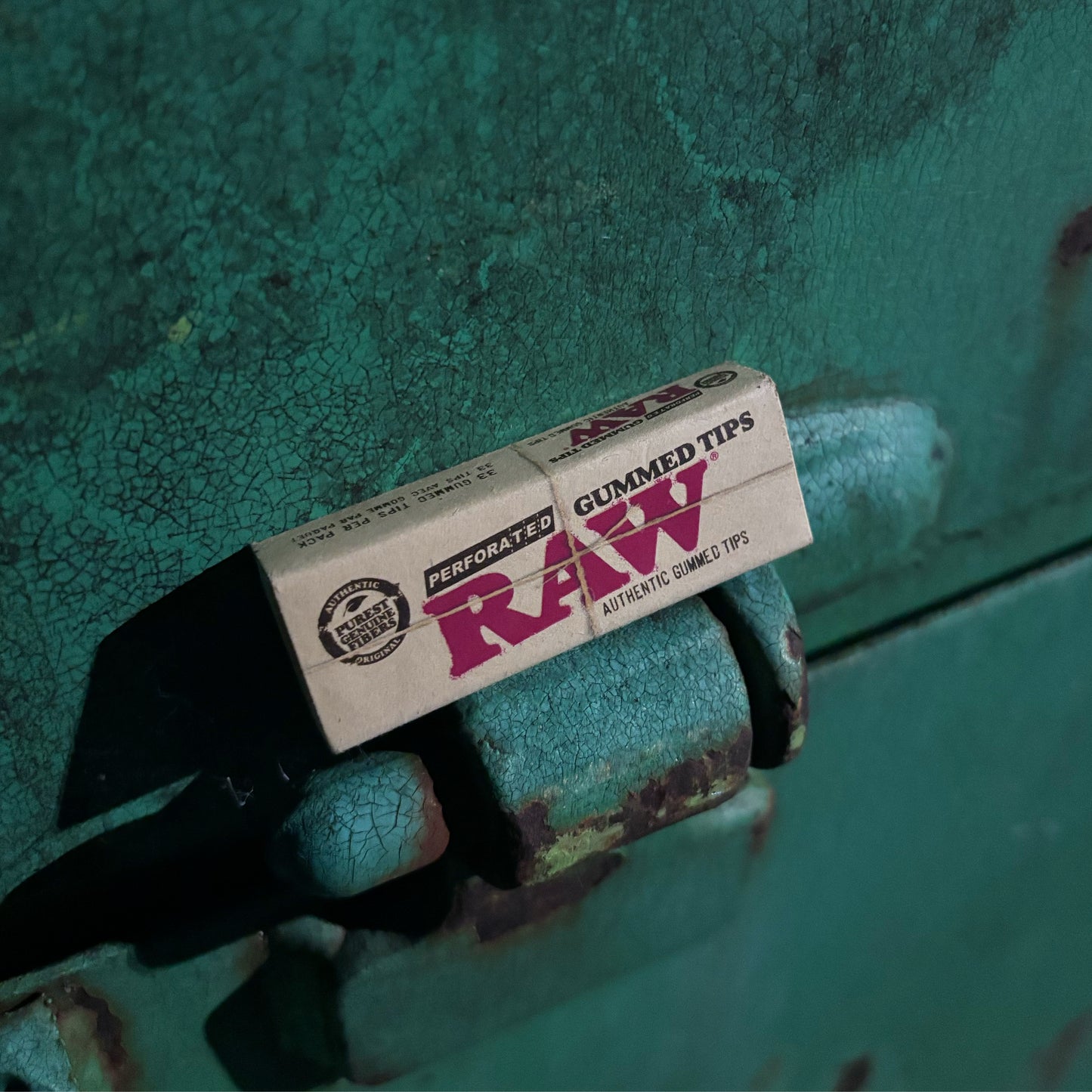 RAW GUMMED Tips Perforated