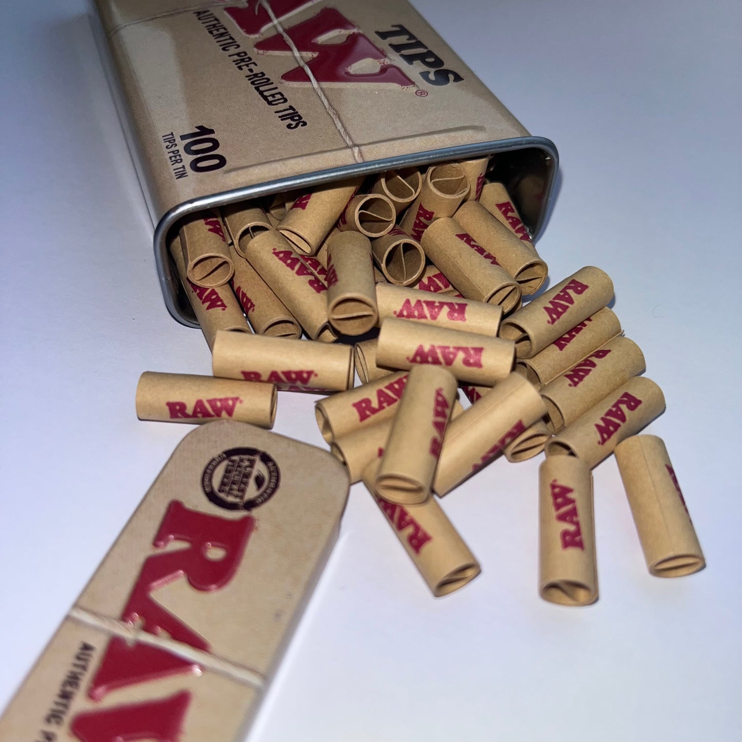 100 RAW Pre-Rolled Tips in a Tin