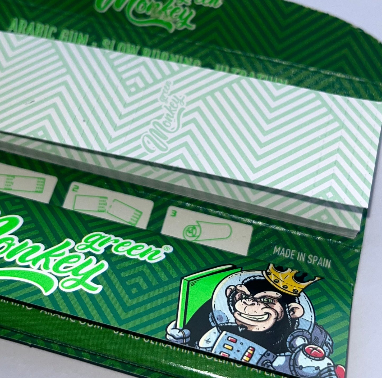Monkey Green Rolling papers + Tips