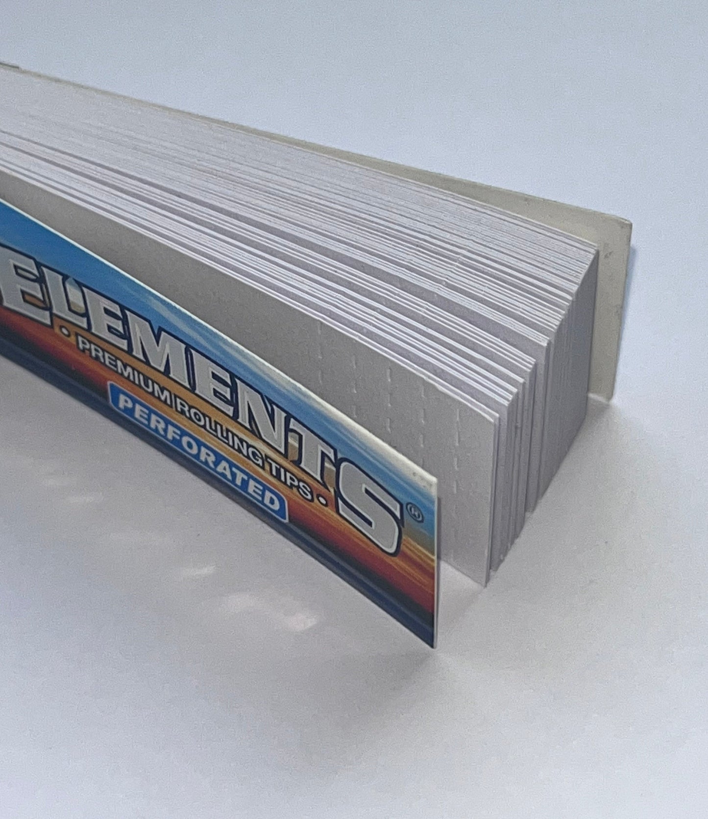 ELEMENTS Premium Rolling Tips Perforated